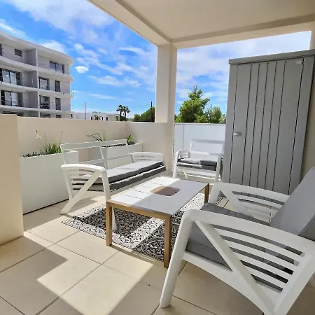 Apartment Spacieux Et Lumineux Dans A 650m De La *