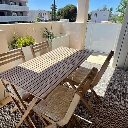 Spacieux Et Lumineux Dans A 650m De La Apartment Serignan